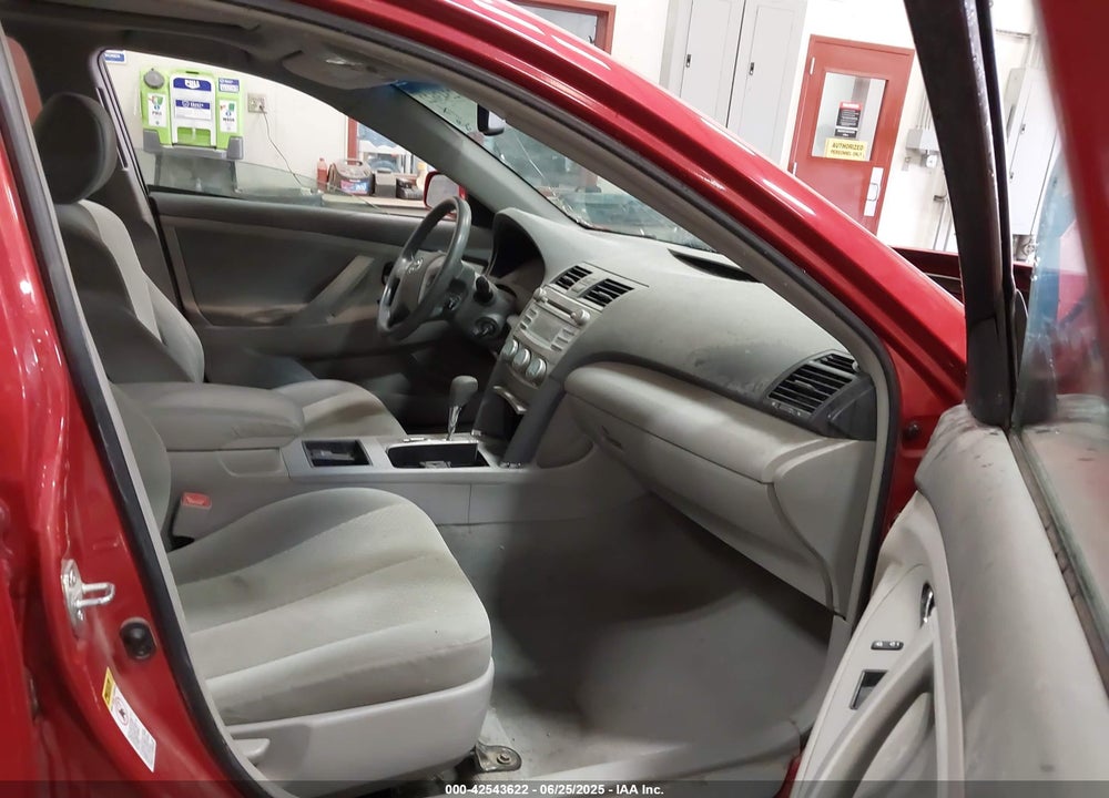 2008 TOYOTA CAMRY LE VIN: 4T4BE46K48R016668