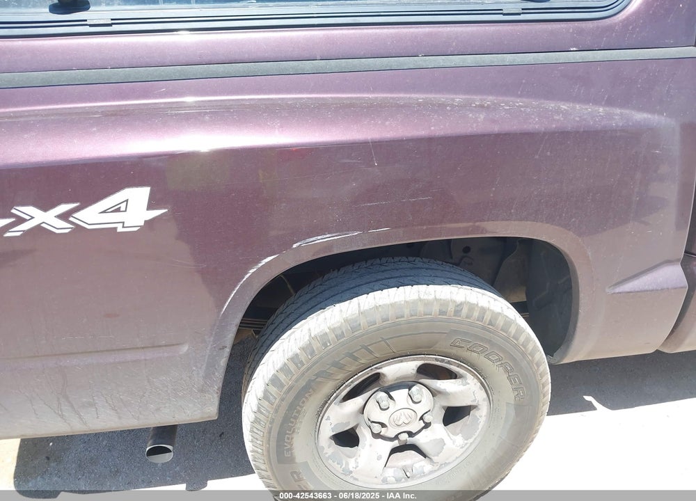 2005 DODGE DAKOTA ST VIN: 1D7HW28K75S236956