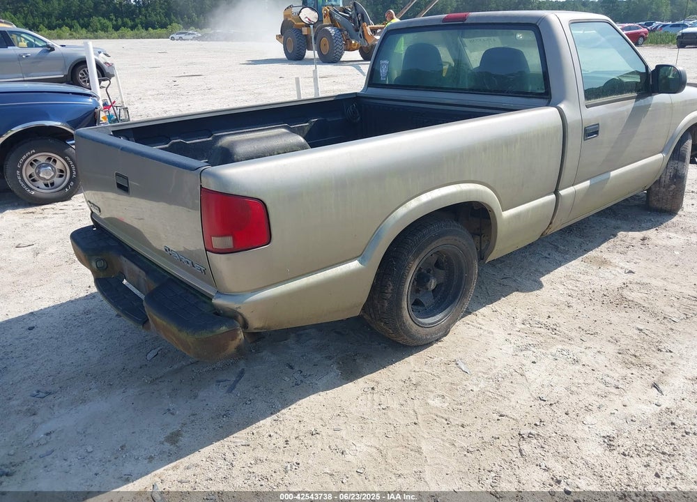 2003 CHEVROLET S-10 VIN: 1GCCS14H038188439