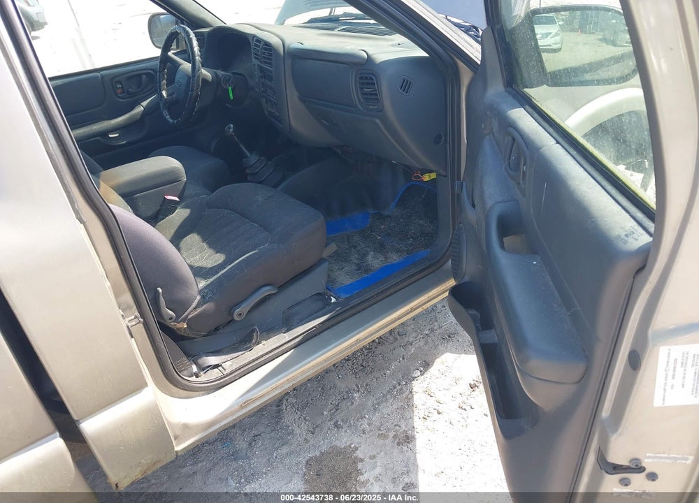 2003 CHEVROLET S-10 VIN: 1GCCS14H038188439