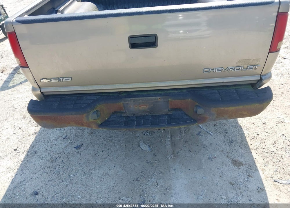 2003 CHEVROLET S-10 VIN: 1GCCS14H038188439
