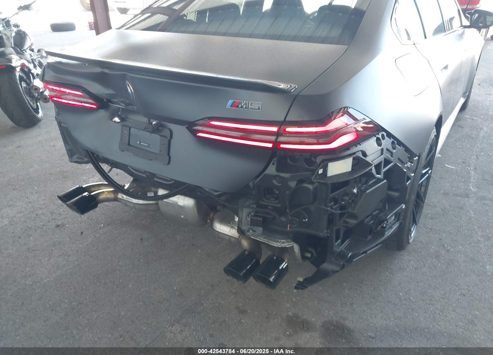 2025 BMW M5 VIN: WBS83FK04SCU11874