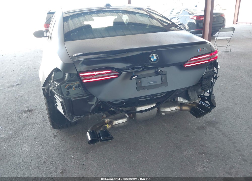 2025 BMW M5 VIN: WBS83FK04SCU11874