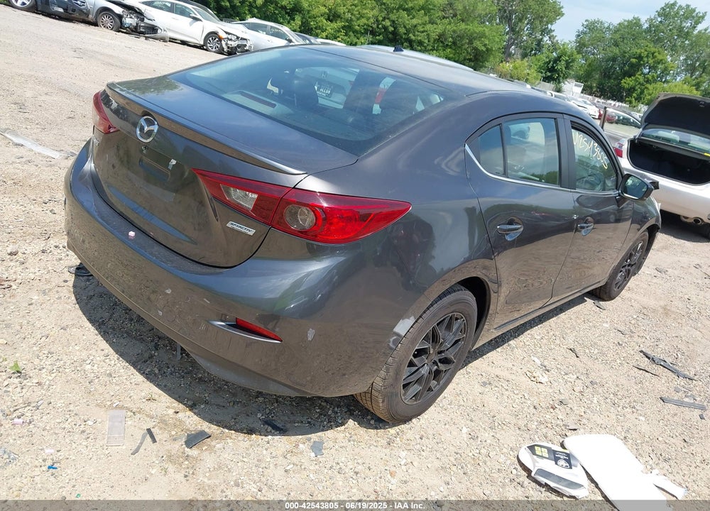 2018 MAZDA 3 VIN: 3MZBN1V33JM176197