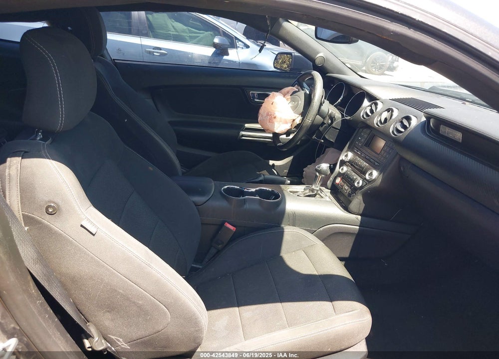 2016 FORD MUSTANG VIN: 1FA6P8AM5G5303767