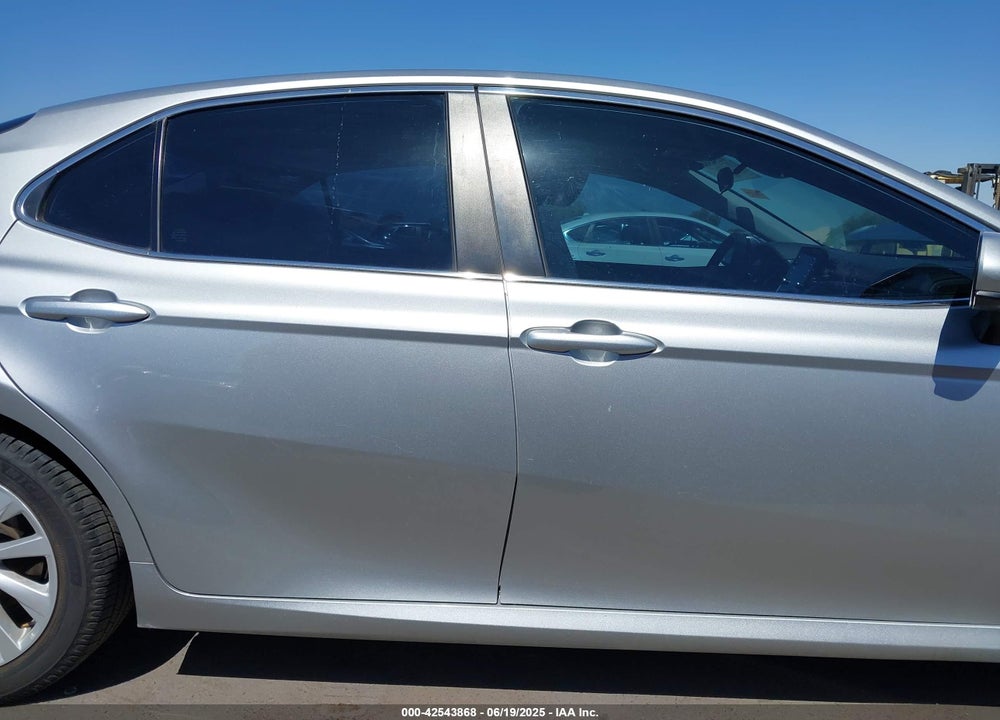 2021 TOYOTA CAMRY VIN: 4T1C11AK4MU450020