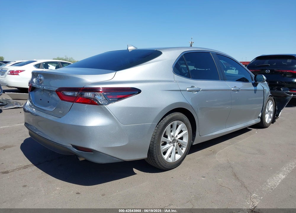 2021 TOYOTA CAMRY VIN: 4T1C11AK4MU450020