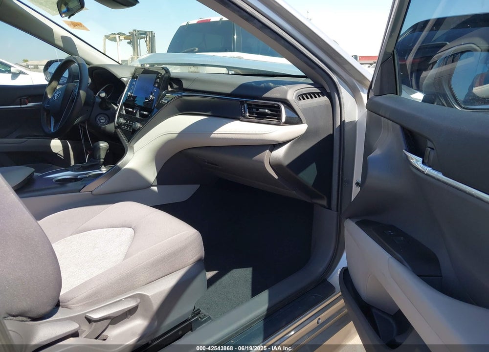 2021 TOYOTA CAMRY VIN: 4T1C11AK4MU450020
