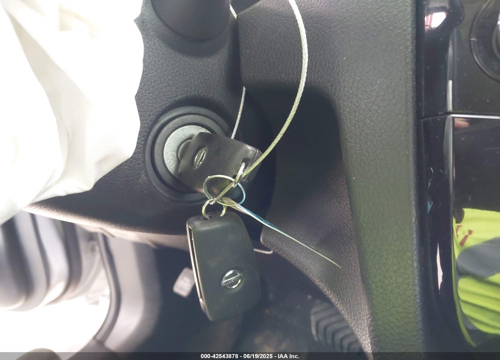 2019 NISSAN ROGUE VIN: 5N1AT2MT4KC843367