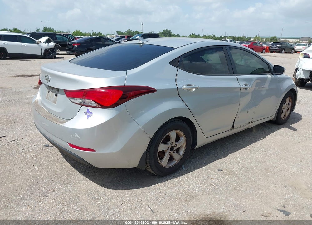2015 HYUNDAI ELANTRA VIN: KMHDH4AE9FU310026