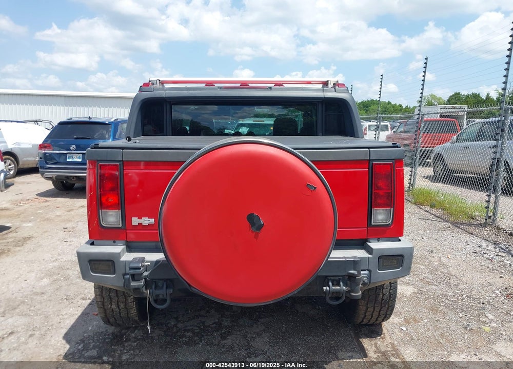 2005 HUMMER H2 SUT VIN: 5GRGN22U05H119668