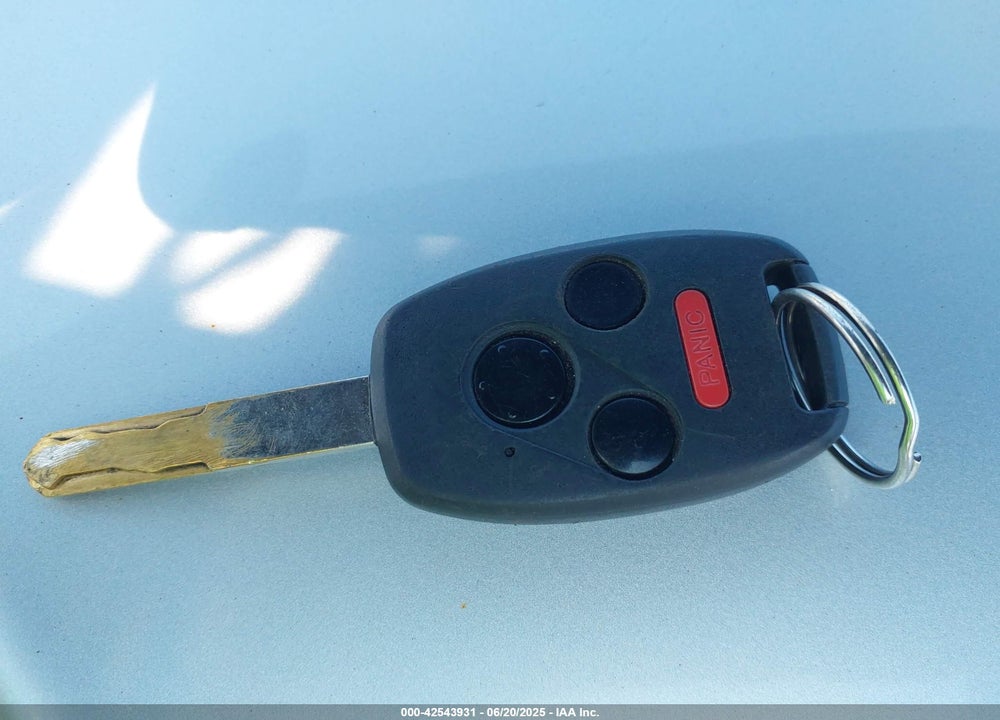 2004 HONDA ACCORD 3.0 EX VIN: 1HGCM826X4A004236