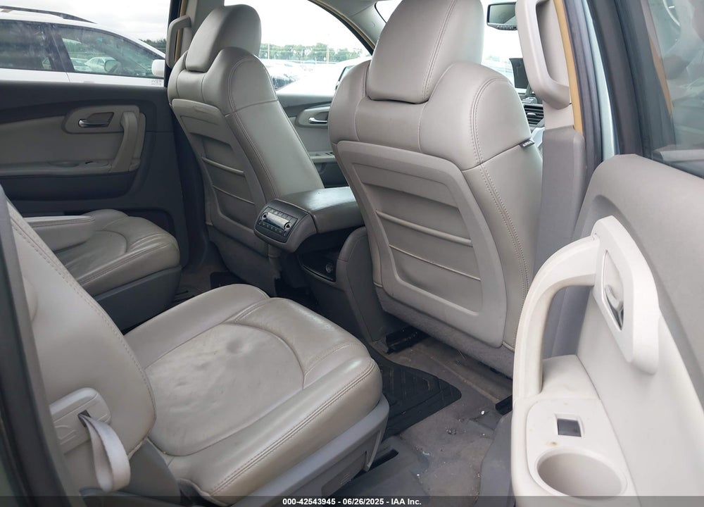 2009 CHEVROLET TRAVERSE LT VIN: 1GNER23D39S133043