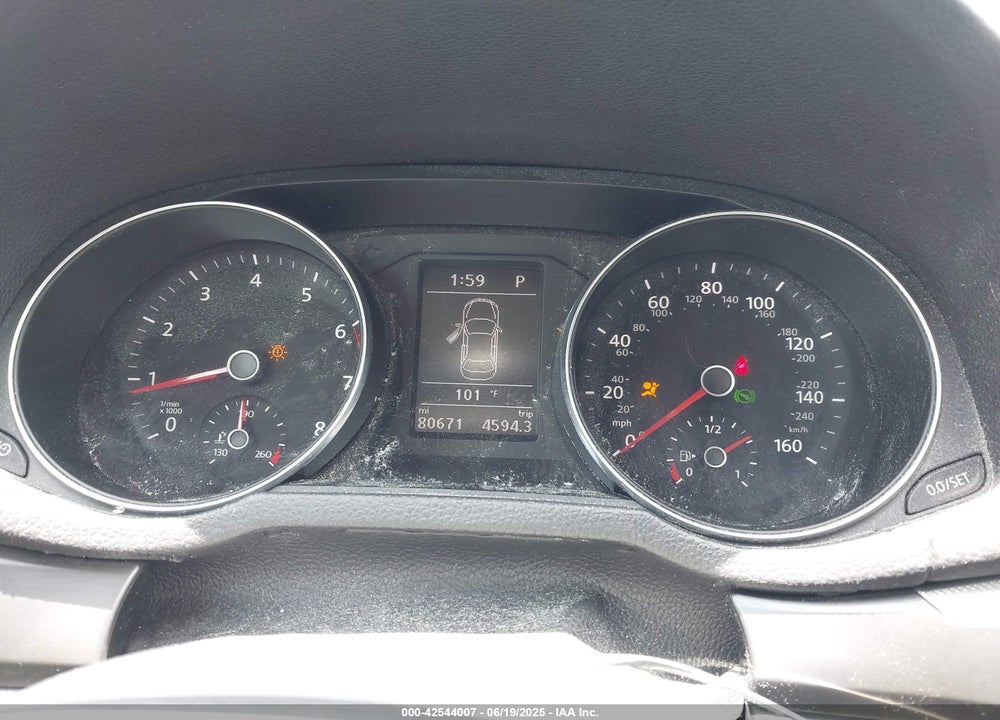 2018 VOLKSWAGEN PASSAT VIN: 1VWAA7A37JC031164