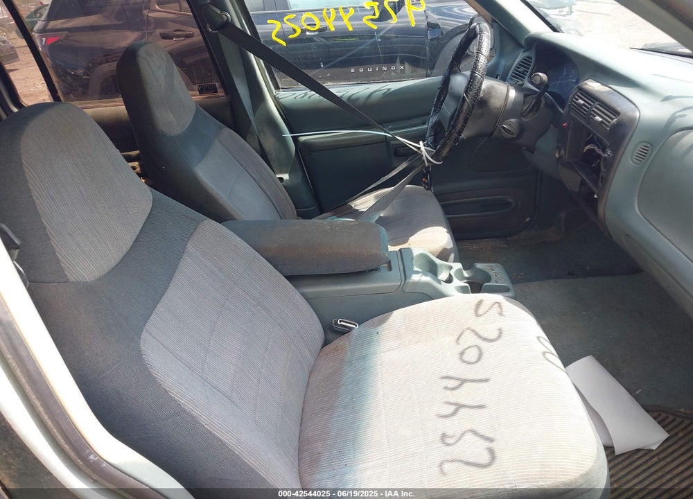1996 FORD EXPLORER VIN: 1FMDU32X4TZA63759