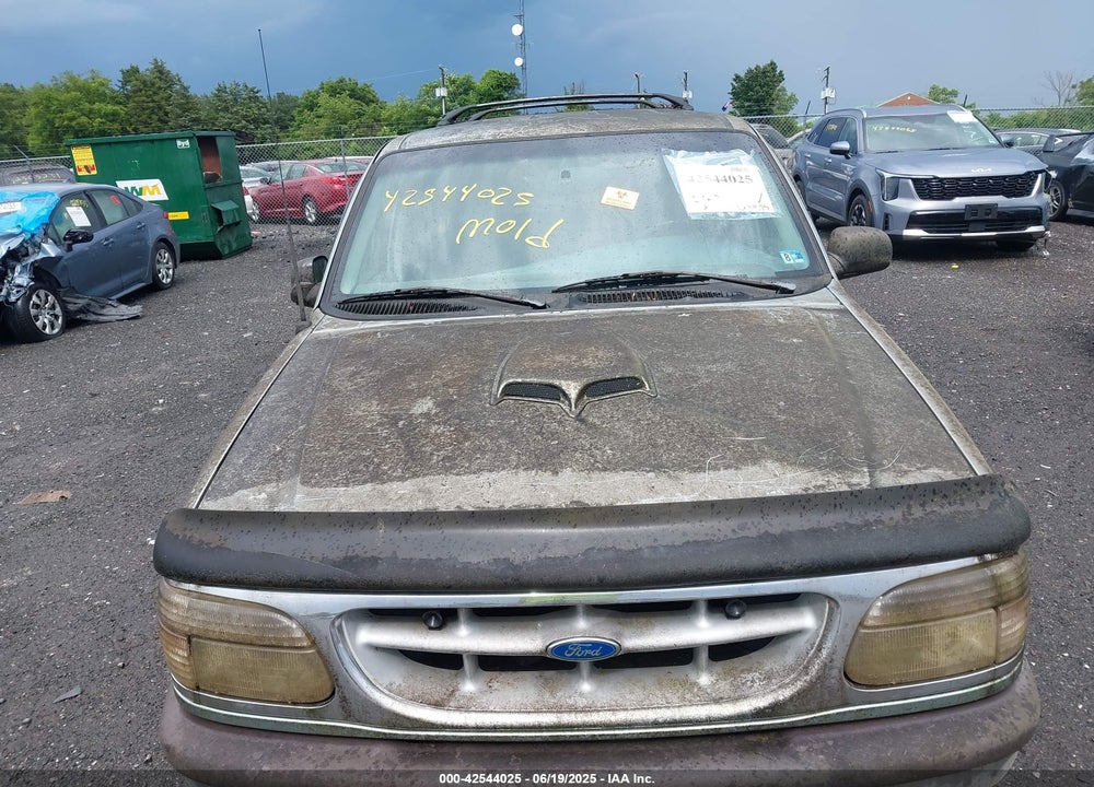 1996 FORD EXPLORER VIN: 1FMDU32X4TZA63759