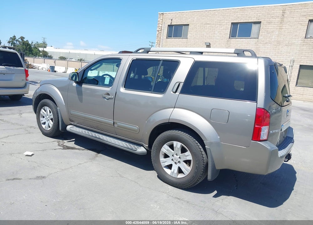 2005 NISSAN PATHFINDER VIN: 5N1AR18U75C754666