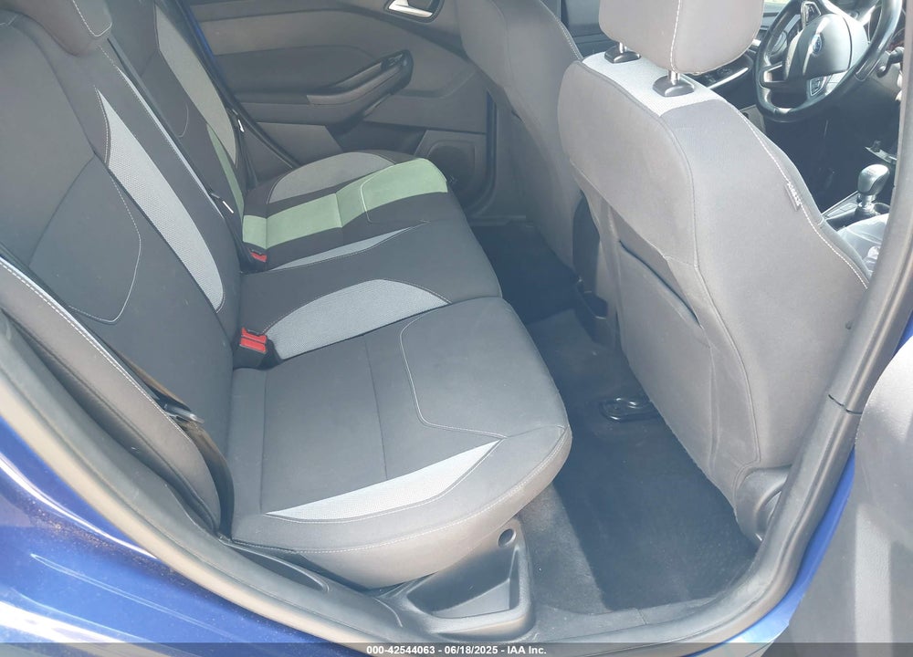 2015 FORD FOCUS VIN: 1FADP3L97FL293983