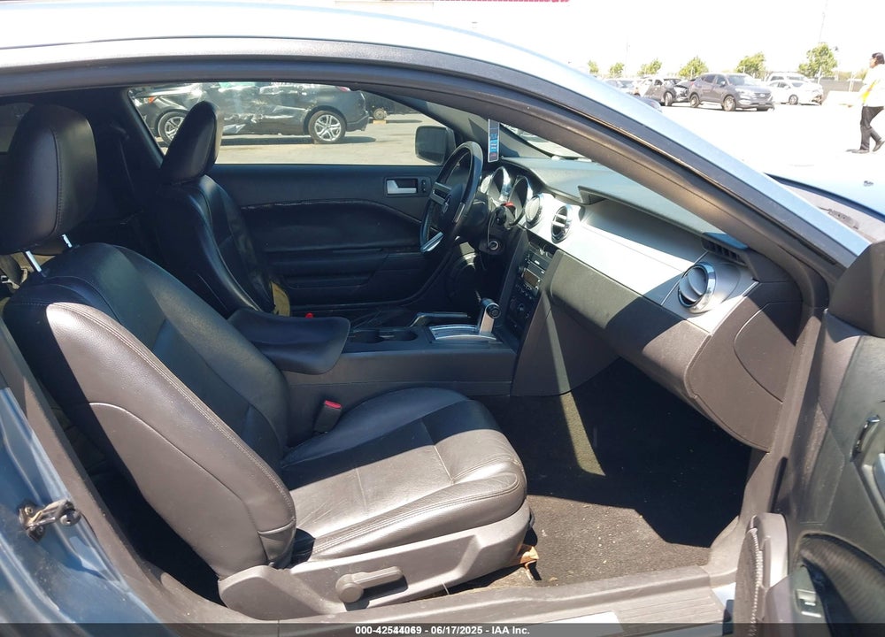 2007 FORD MUSTANG V6 DELUXE/V6 PREMIUM VIN: 1ZVFT80N775363725