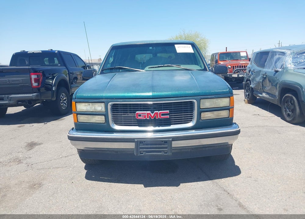 1996 GMC SUBURBAN C1500 VIN: 3GKEC16R2TG522612