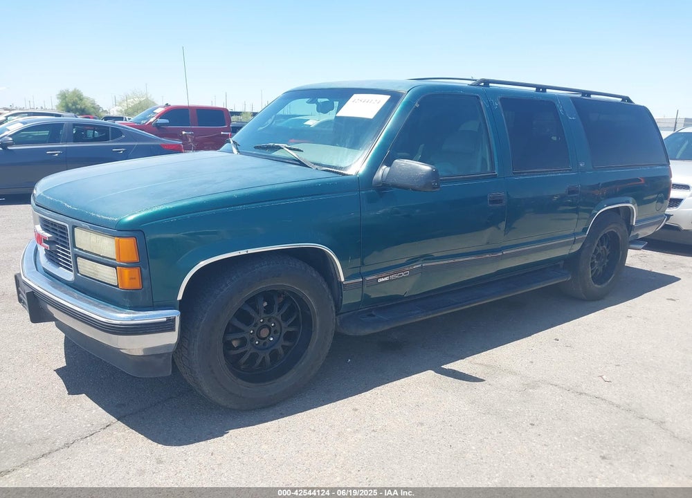 1996 GMC SUBURBAN C1500 VIN: 3GKEC16R2TG522612