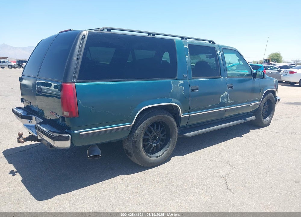 1996 GMC SUBURBAN C1500 VIN: 3GKEC16R2TG522612