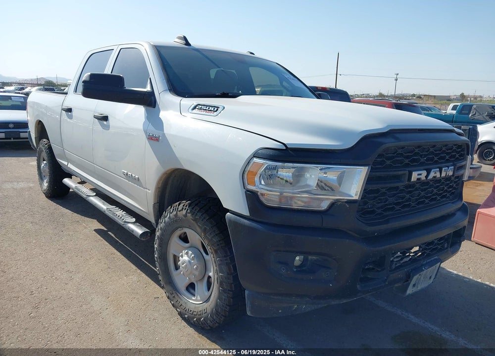 2022 RAM 2500 TRADESMAN 4X4 6'4 BOX VIN: 3C6UR5CJ0NG365846
