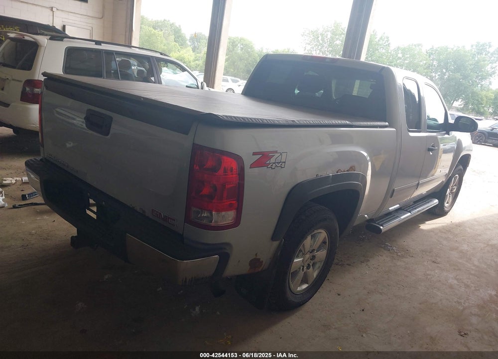 2013 GMC SIERRA 1500 SLE VIN: 1GTR2VE79DZ269295