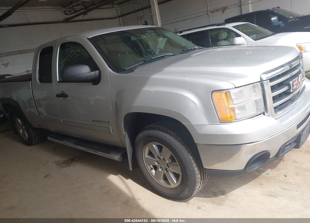 2013 GMC SIERRA 1500 SLE VIN: 1GTR2VE79DZ269295