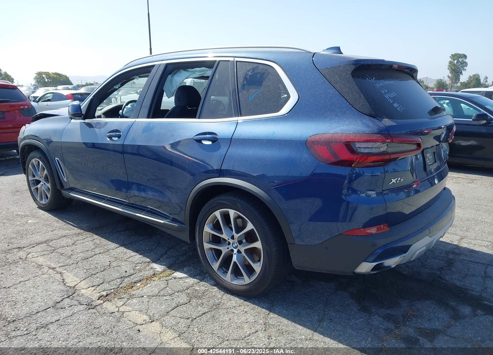 2023 BMW X5 VIN: 5UXCR6C01P9N96807