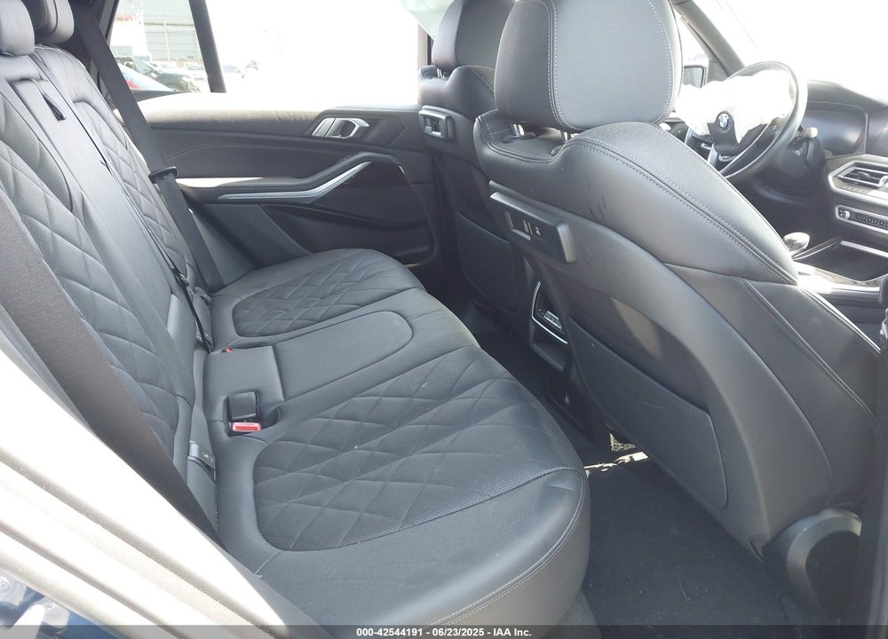 2023 BMW X5 VIN: 5UXCR6C01P9N96807