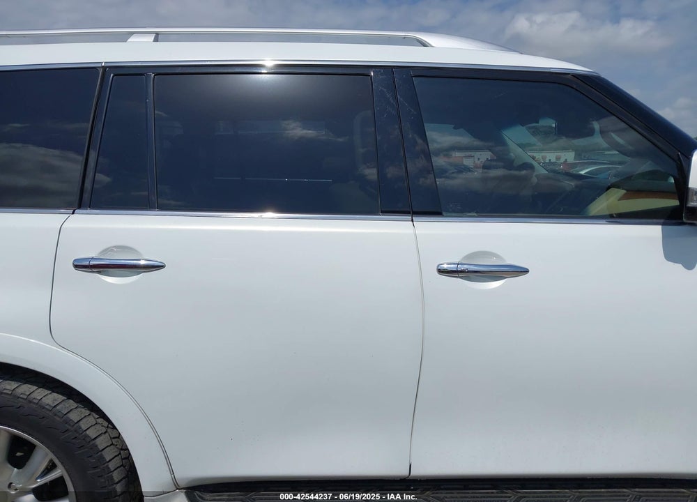 2011 INFINITI QX56 VIN: JN8AZ2NE6B9004485