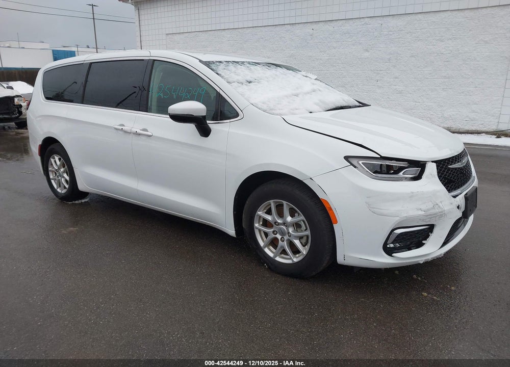 2023 CHRYSLER PACIFICA TOURING L VIN: 2C4RC1BG7PR533185