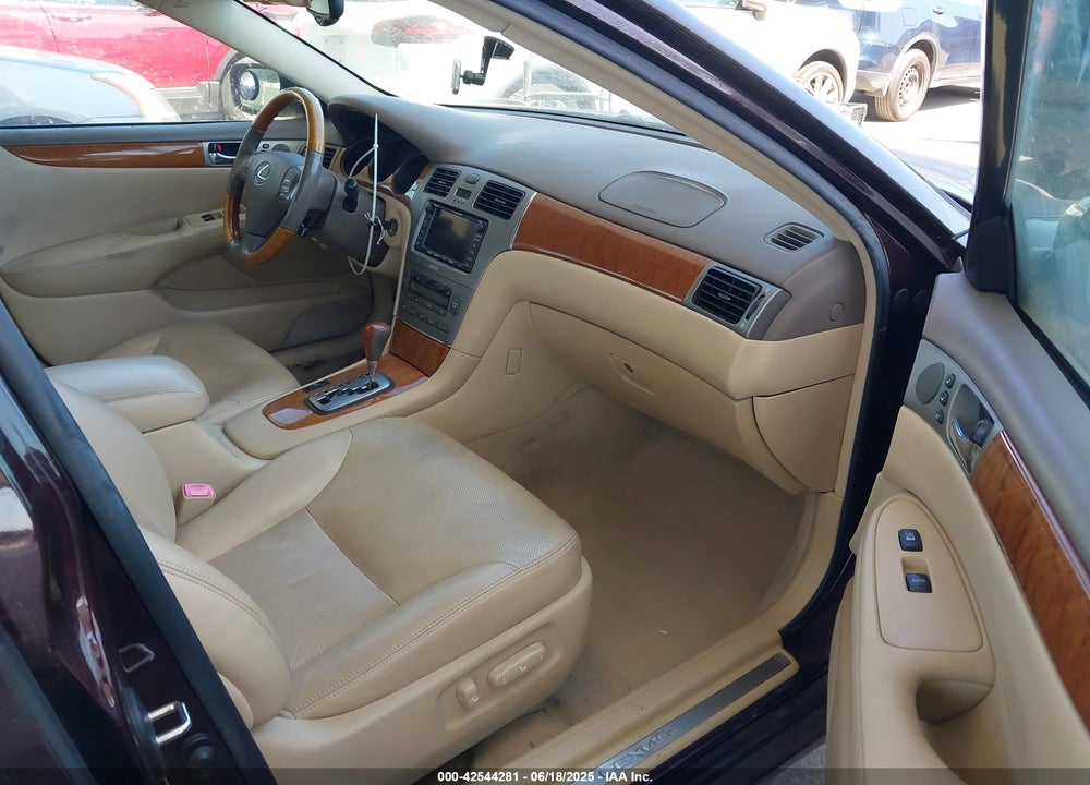 2005 LEXUS ES 330 VIN: JTHBA30G055104131