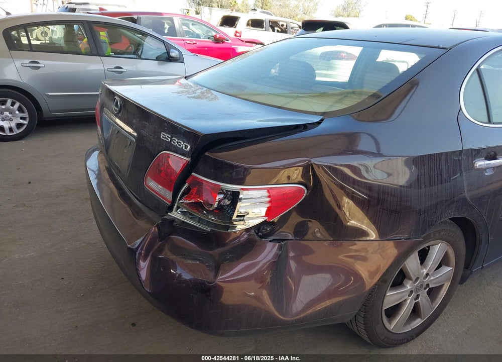 2005 LEXUS ES 330 VIN: JTHBA30G055104131