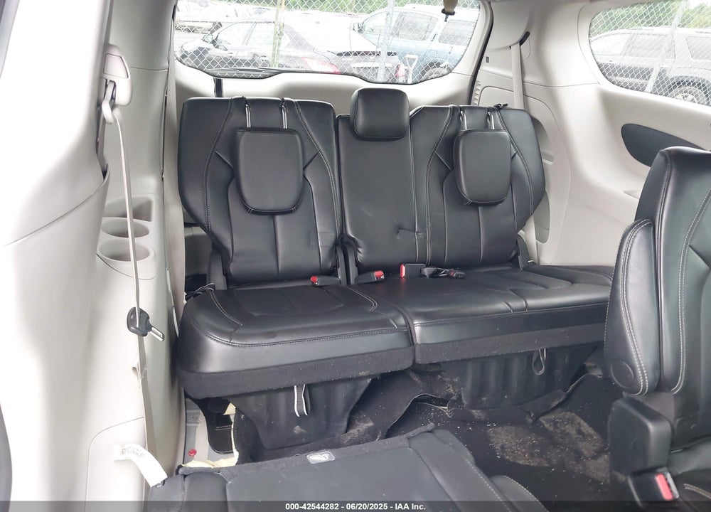 2024 CHRYSLER PACIFICA TOURING L VIN: 2C4RC1BG3RR139816