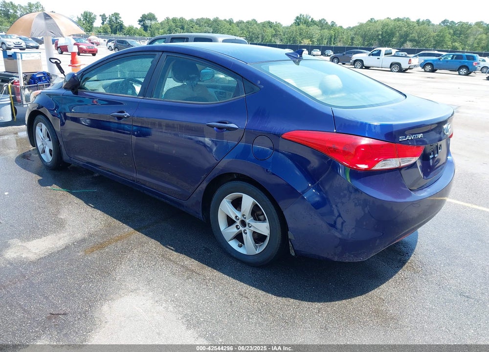 2013 HYUNDAI ELANTRA VIN: 5NPDH4AE8DH238098
