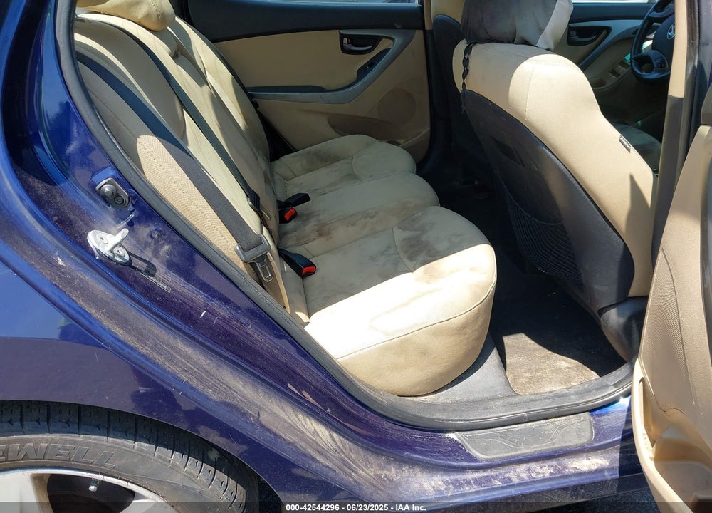 2013 HYUNDAI ELANTRA VIN: 5NPDH4AE8DH238098