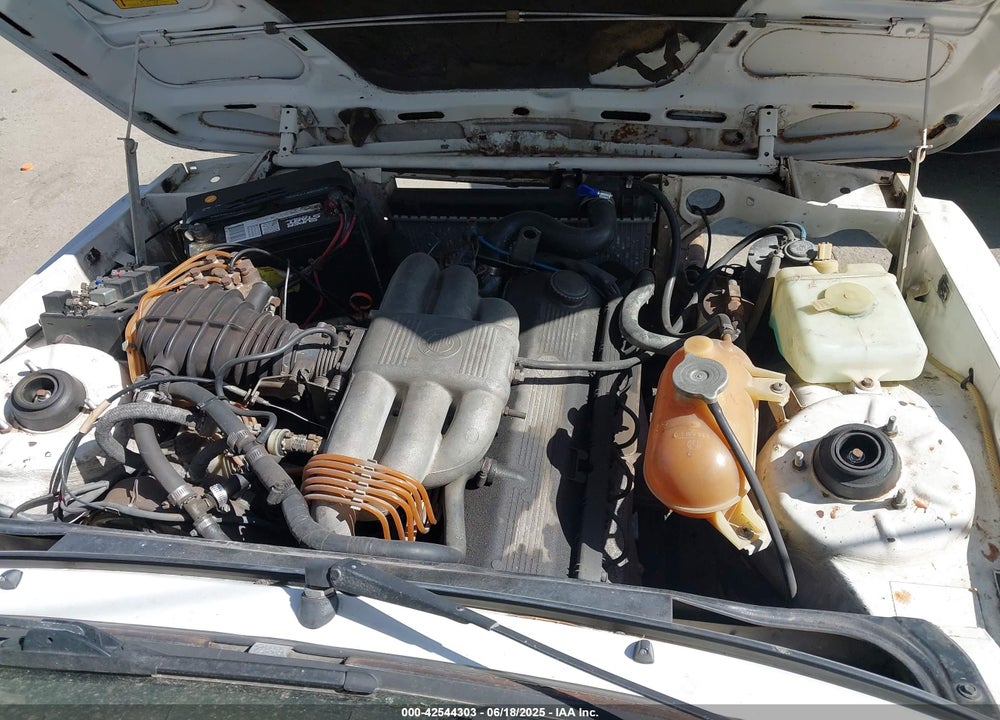 1982 BMW 323 VIN: WBAAH3106C7454047