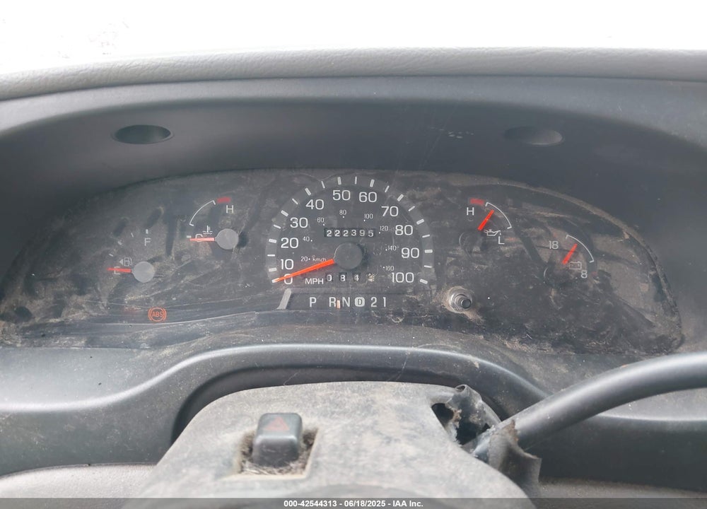 1998 FORD E-250 COMMERCIAL/RECREATIONAL VIN: 1FTNE24L8WHA32230