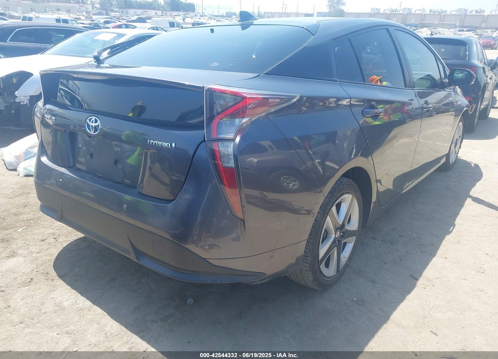 2017 TOYOTA PRIUS VIN: JTDKARFU6H3046916