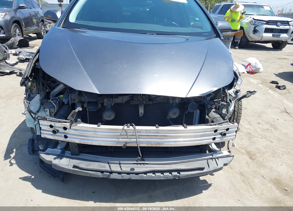 2017 TOYOTA PRIUS VIN: JTDKARFU6H3046916