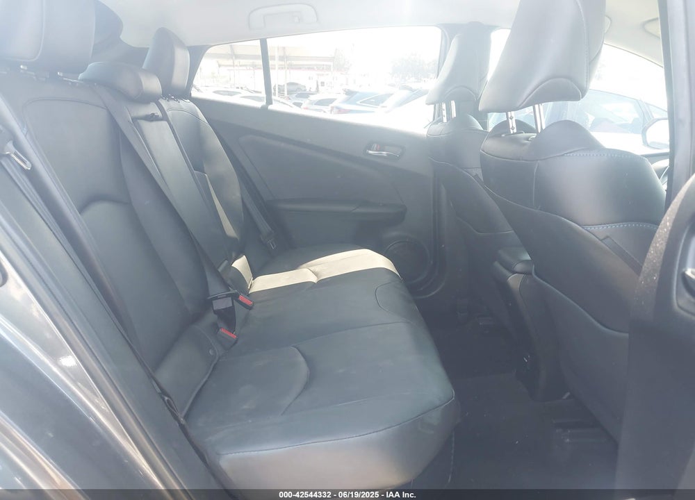 2017 TOYOTA PRIUS VIN: JTDKARFU6H3046916