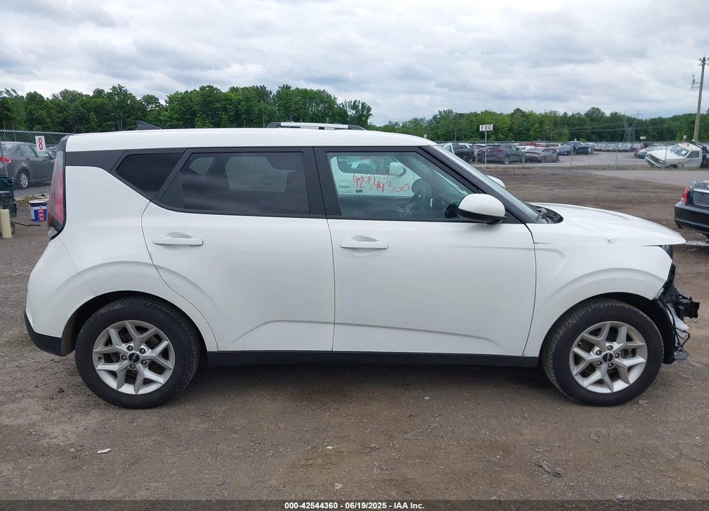 2023 KIA SOUL LX VIN: KNDJ23AU6P7212422