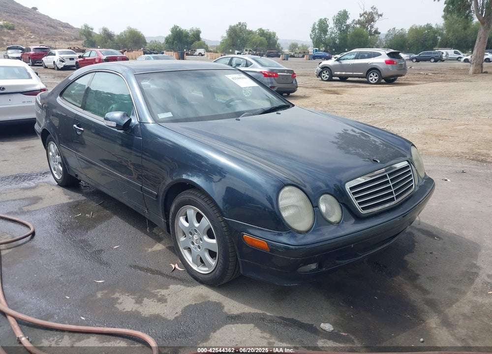 2000 MERCEDES-BENZ CLK 320 VIN: WDBLJ65G6YF157834
