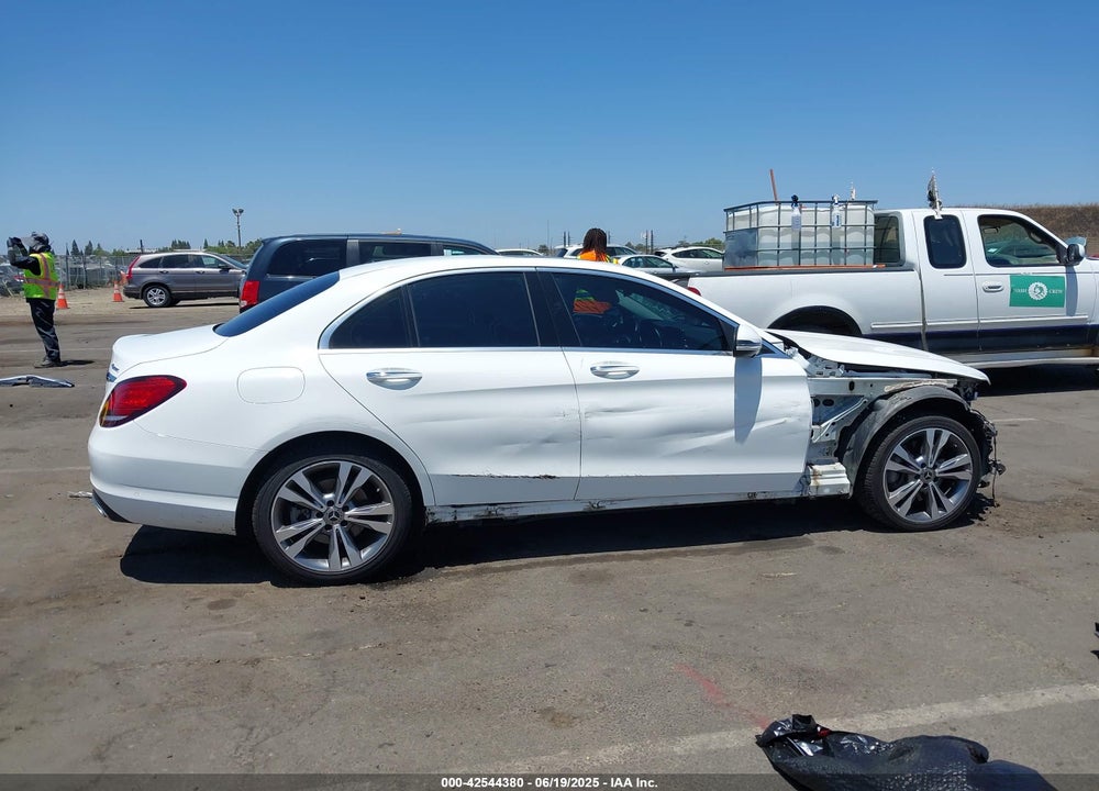 2021 MERCEDES-BENZ C 300 VIN: W1KWF8EB4MR646585