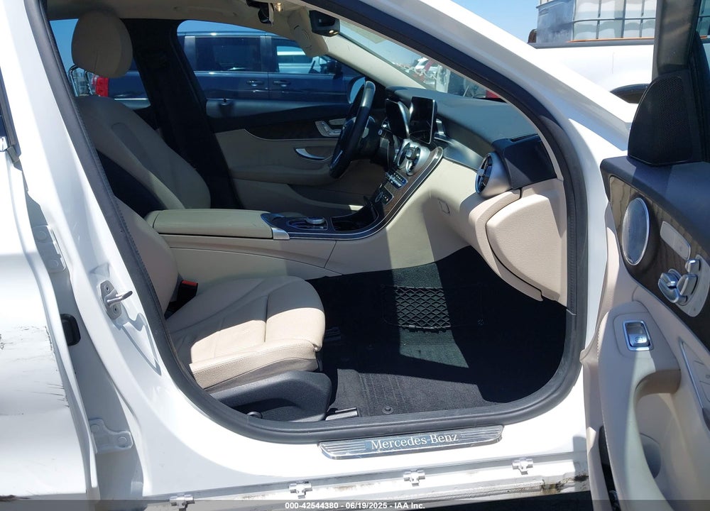 2021 MERCEDES-BENZ C 300 VIN: W1KWF8EB4MR646585