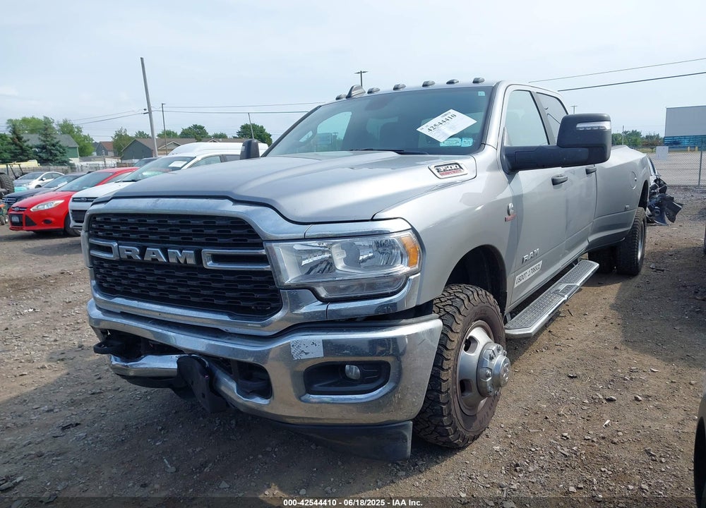 2024 RAM 3500 BIG HORN  4X4 8' BOX VIN: 3C63RRHL1RG289525