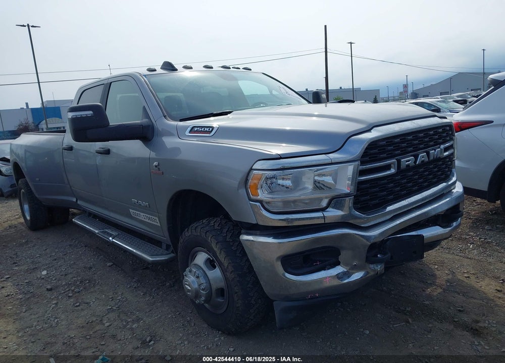 2024 RAM 3500 BIG HORN  4X4 8' BOX VIN: 3C63RRHL1RG289525
