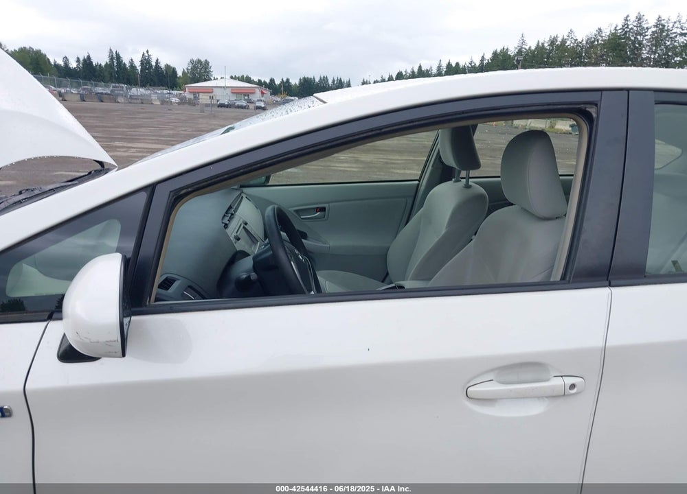 2012 TOYOTA PRIUS TWO VIN: JTDKN3DU3C5501285